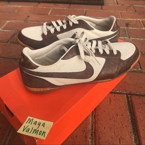 Deadstock Vintage Nike Crown Low Premium Sneakers